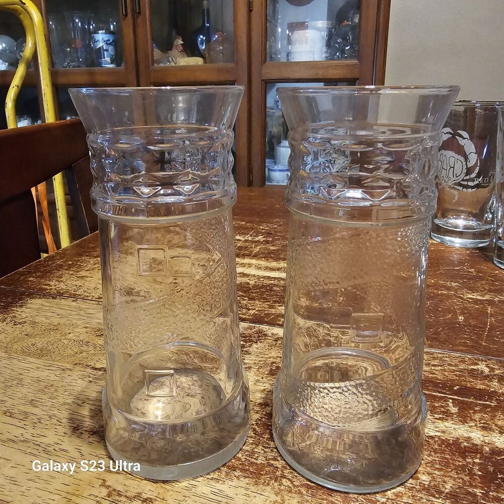 Lot of 2 Red Lobster Restaurant Lighthouse Clear Collectible Drinking Glasses